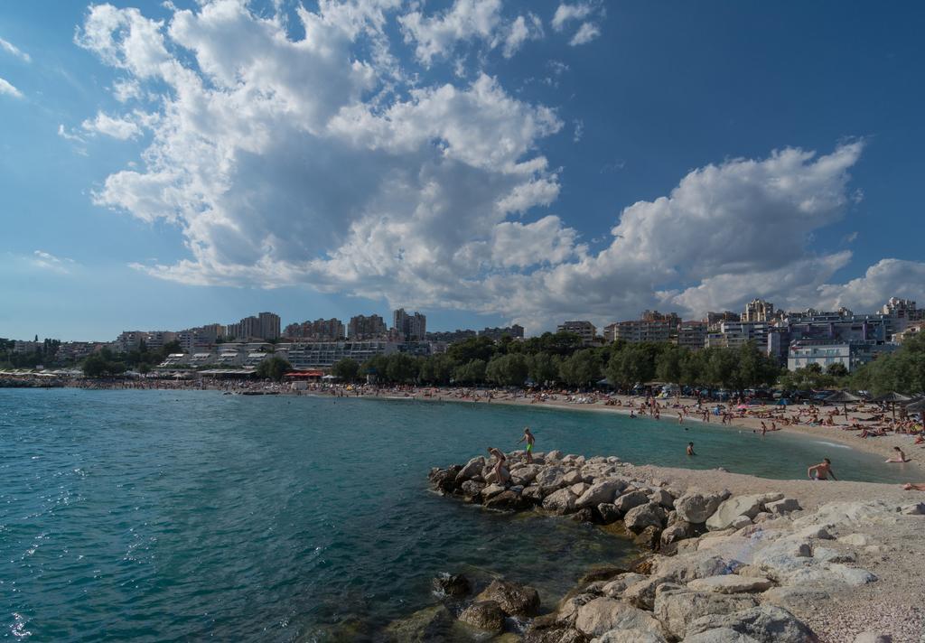 Luxury Rooms Near The Beach Spalato Esterno foto